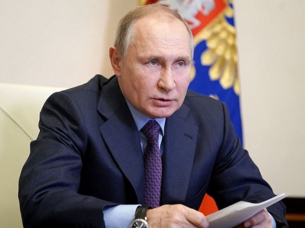 Деньги, отставки, затягивание поясов: СМИ узнали, что ждать от послания Путина