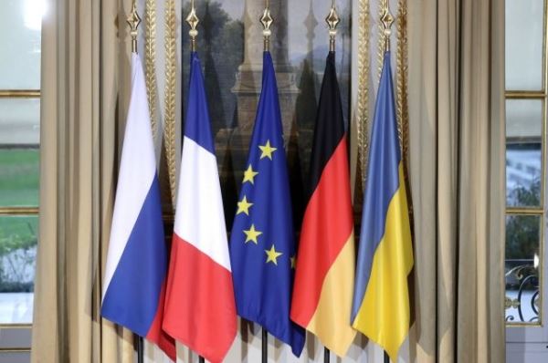 Украина отреагировала на подготовку переговоров Путина, Макрона и Меркель